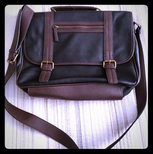 Aldo Bags - Aldo Messenger Bag Aldo Bags - Aldo Messenger Bag